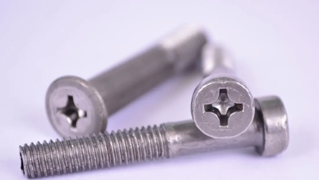 Parafusos de aço fabricados pela Rebicomp